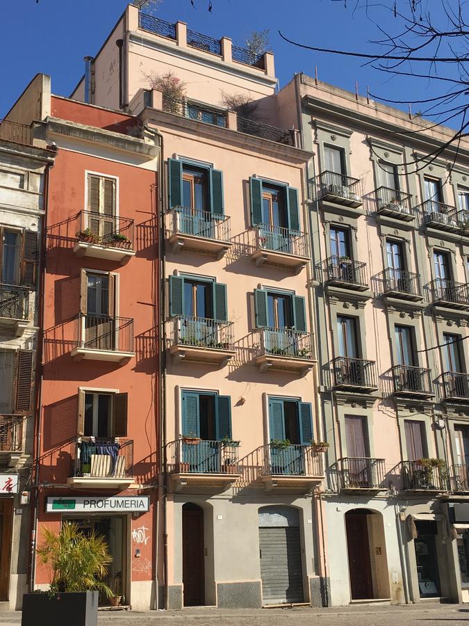 לינה וארוחת בוקר קליארי Antico Corso Charme מראה חיצוני תמונה