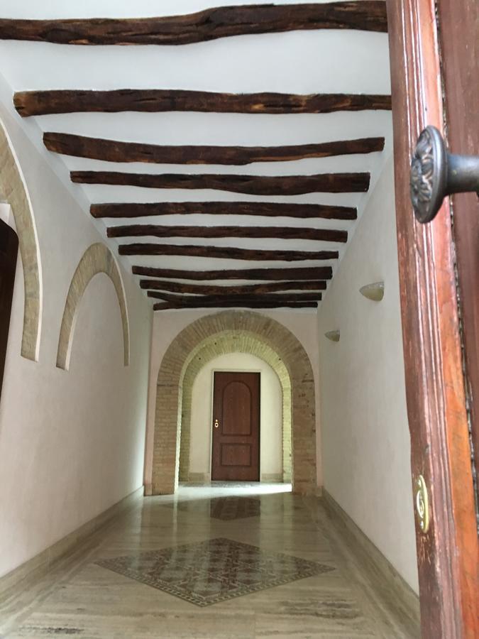 לינה וארוחת בוקר קליארי Antico Corso Charme מראה חיצוני תמונה
